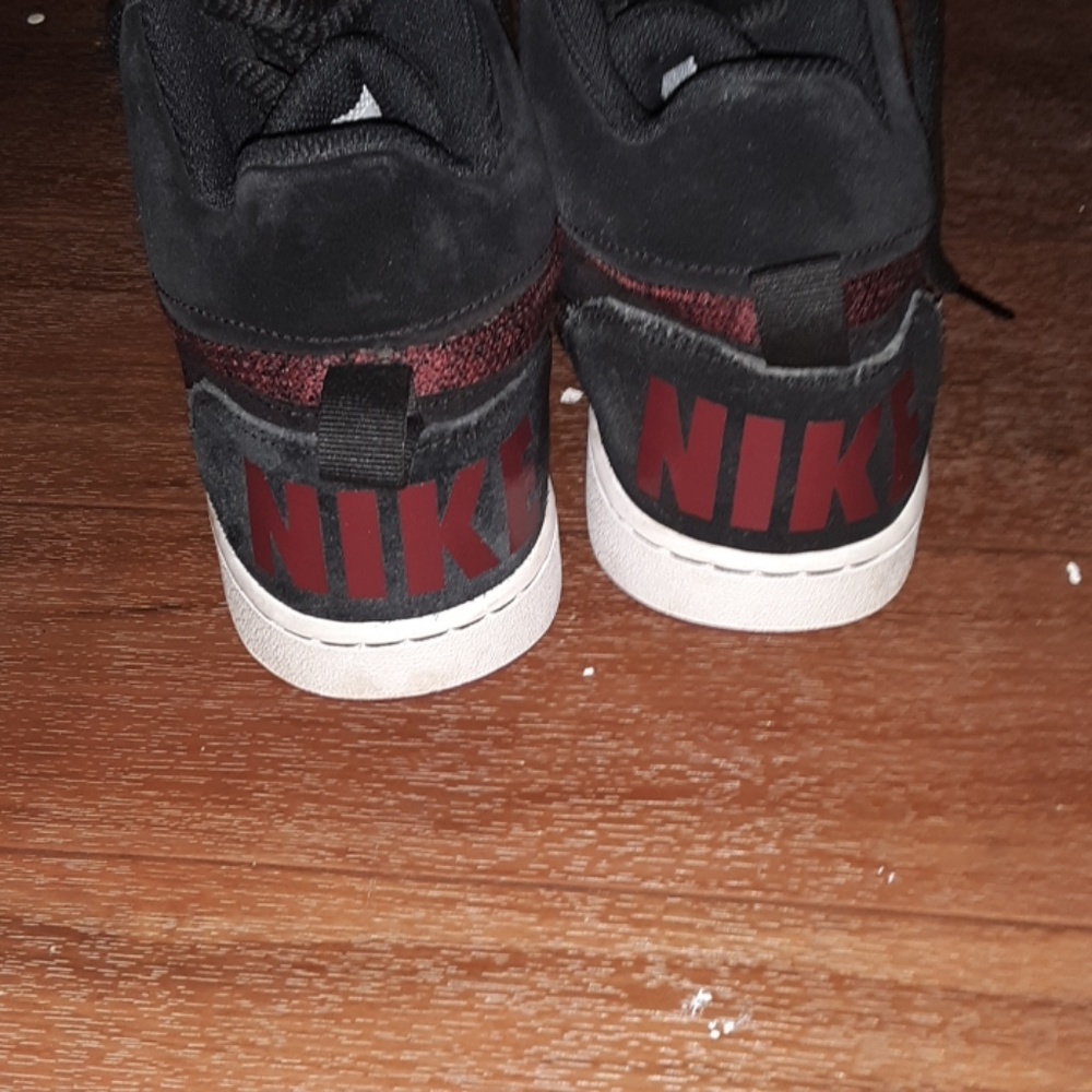 Shoes - Picture 2 of 4
